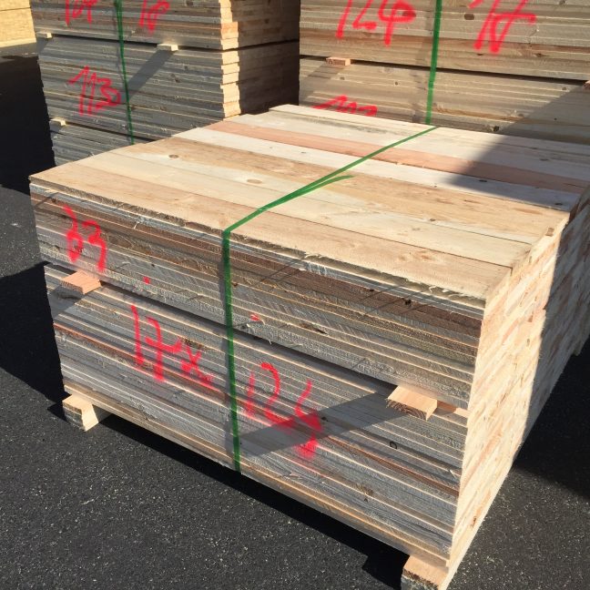cerclage bois avec feuillard vert