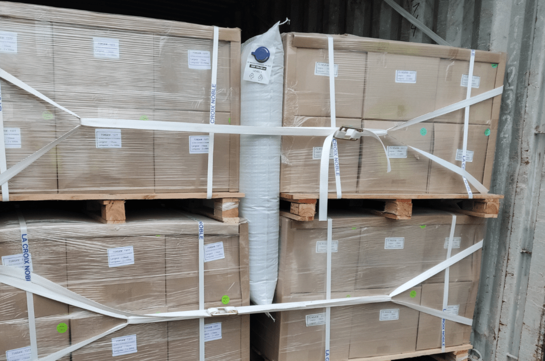 dunnage bags