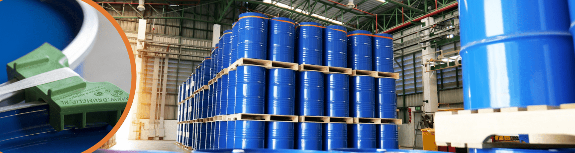 Stockage des fûts avec parafeuillard pour fûts dans un entrepôt
