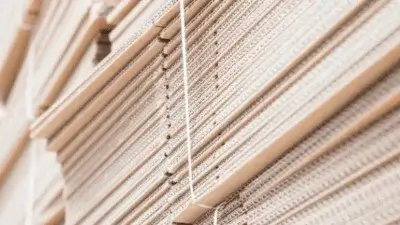 industrie du carton papier et emballage. Cerclage de carton