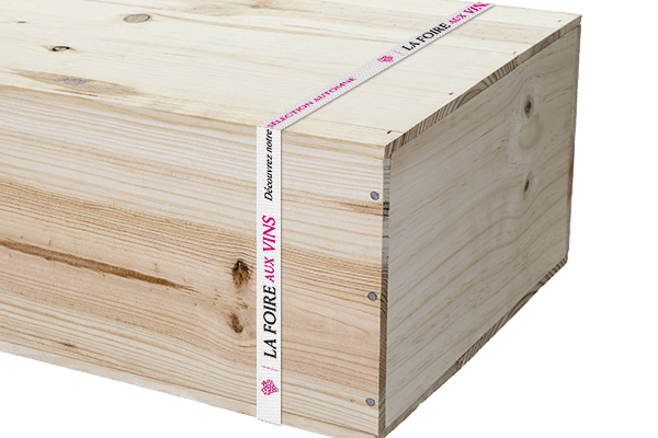 Caisse en bois pour le vin avec feuillard de cerclage plastique  écrit la foire aux vins